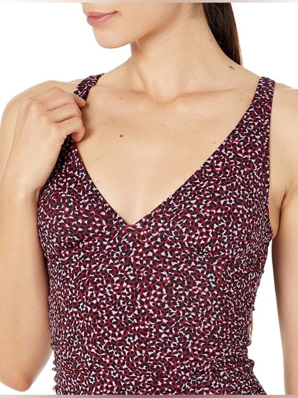Amazon Essentials Women's brick red leopard Printed V-Neck Tankini Swimsuit Top